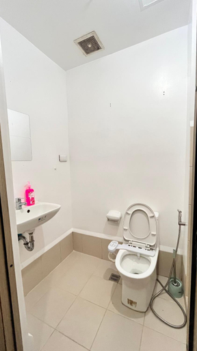 Bathroom 2, Pablo's Homestay-Grace Residences Tower 4, Taguig