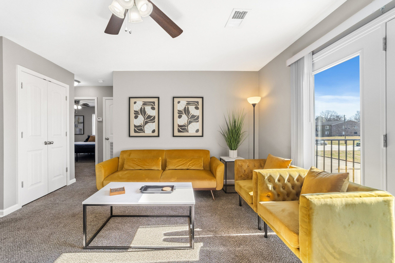 Living area 2, The Family Float at Autumn Ridge, Montgomery
