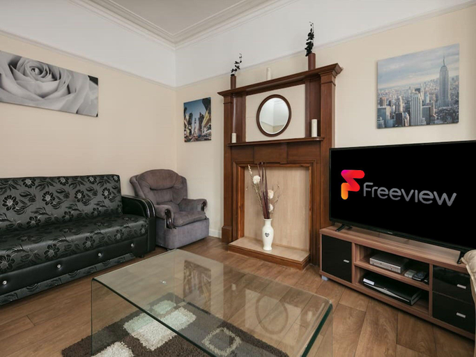 Others 5, Short Term Shared R&R In Chorlton, Trafford