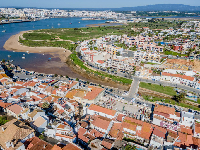 Exterior & Views 1, Suites By The River, Lagoa