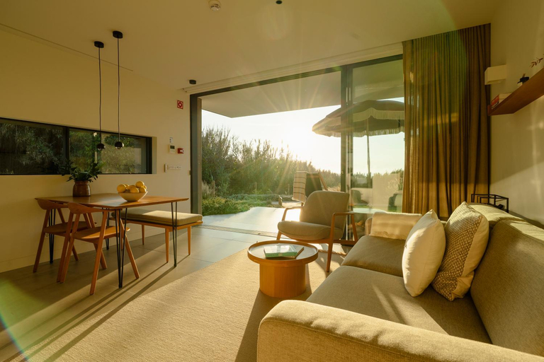 5, oceanHUTS Coxos Adults Only from age 14, Mafra
