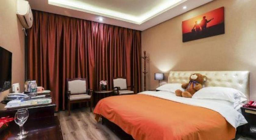 Others 4, Mount Emei Happy Hotel, Leshan