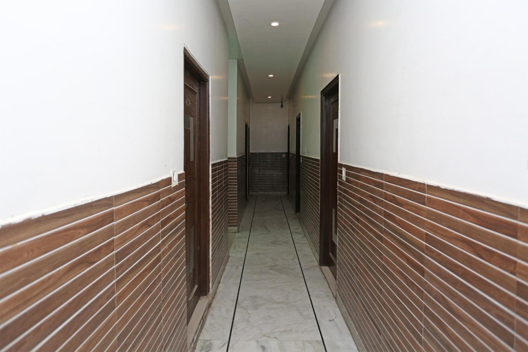 Public Area, Hotel Rachna Tourist lodge, Delhi