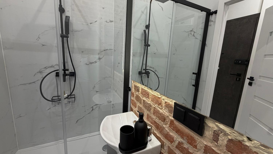 Bathroom 3, Wyjatkowe apartamenty w Centrum, Środa Śląska