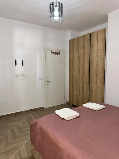 Others 4, Mali i Robit Apartments, Kavajës
