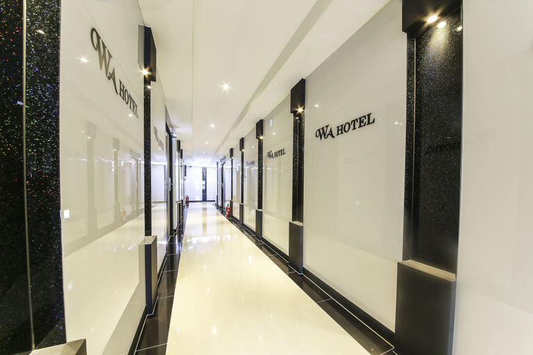 Others 5, WA Hotel, Jung