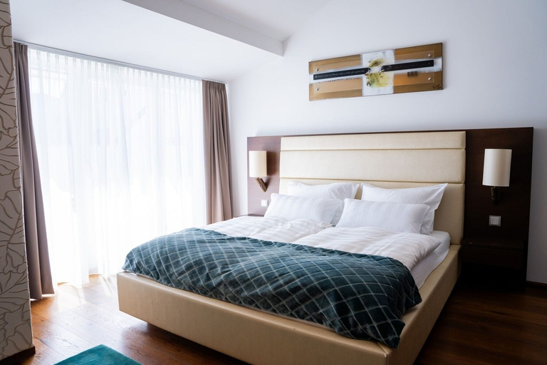 Room 2, Luxury Boutique Hotel Iris Porsche, Vöcklabruck