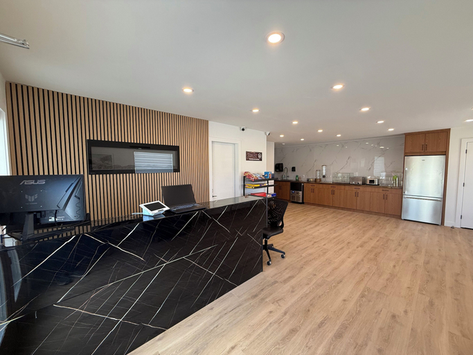 Lobby 3, SERENITY INN AND SUITES, Peace River