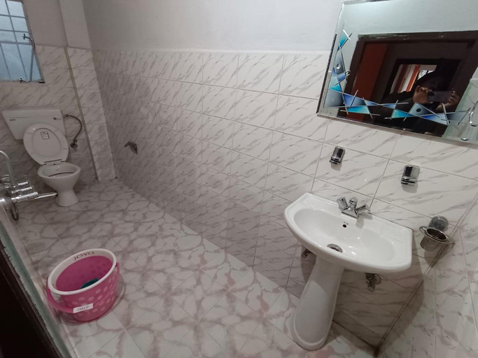 Bathroom 5, Stay Inn Pumpkin Guest House, East Khasi Hills