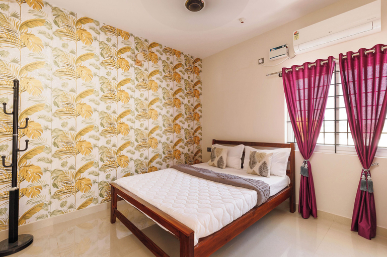 Room 4, Azure Lumina by Stayjade3bhkpool Garden1hr HSR, Krishnagiri