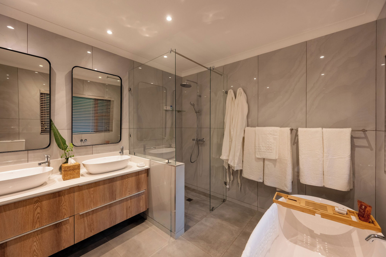 Bathroom 3, Kruger Park Lodge Unit No. 308, Ehlanzeni