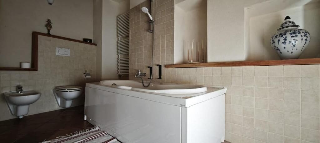 Bathroom 4, Affittacamere I PICCHI, Aosta