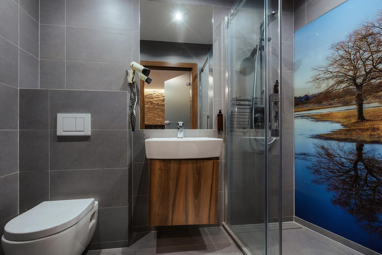 Bathroom 2, Przystan Lesniow, Myszków