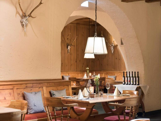 Dining 4, 3 person holiday park home in Garmisch-Partenkirchen, Garmisch-Partenkirchen