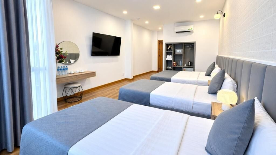 Room 3, Beauty House, District 1