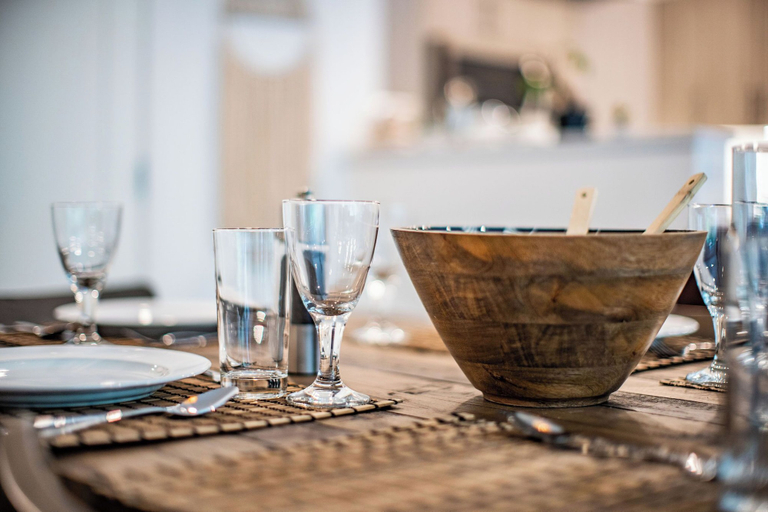 Food & Drinks, L'Austin Rêve by Revelstoke Vacations, Columbia-Shuswap