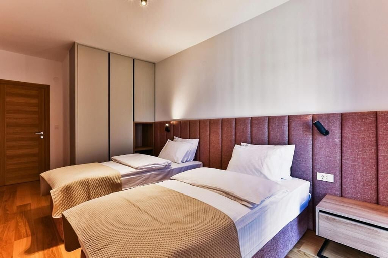 Room 4, Numa by Kraft