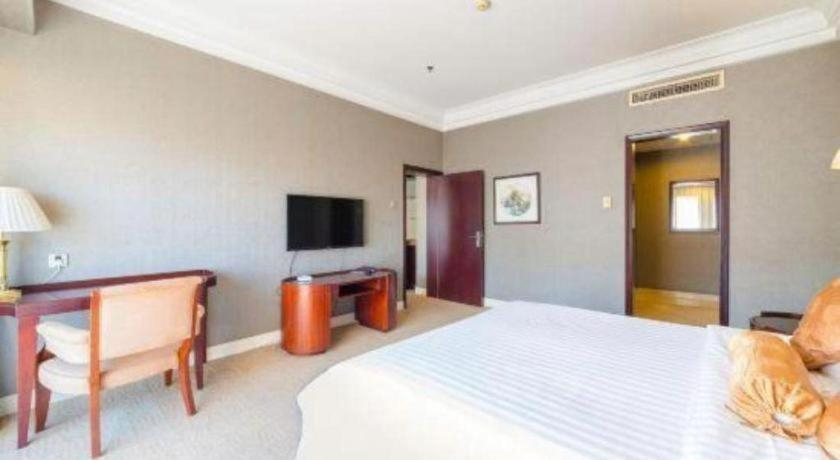Bedroom 2, Jinjiang Hotel Qianan, Tangshan