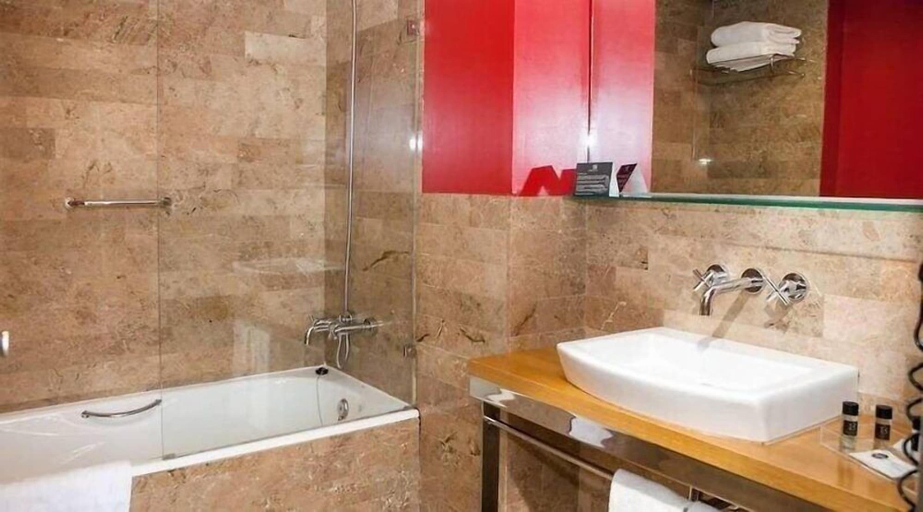 Bathroom 4, Soho Boutique Casa Don Fernando, Cáceres