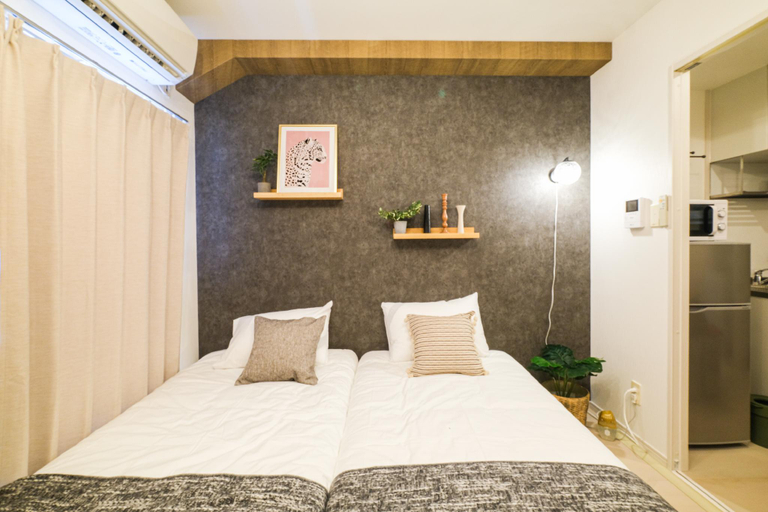 Bedroom 2, La Lumiere Oroku, Naha