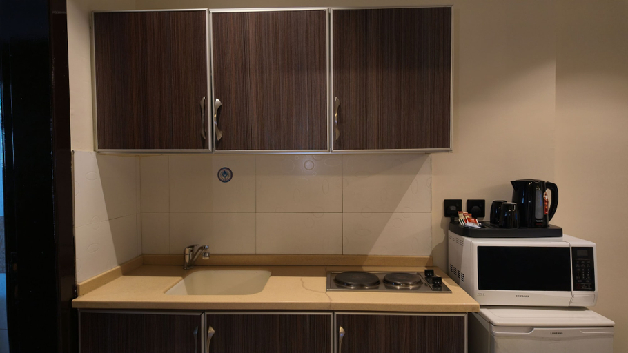 Private kitchen 2, Sahat Al Khaleej Serviced Apartments, Riyadh