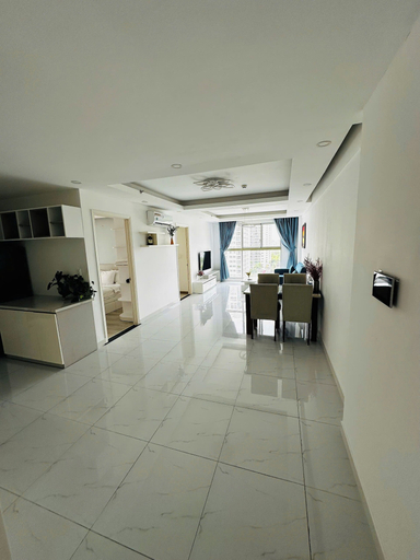 Interior, Diamond Luxury, District 7