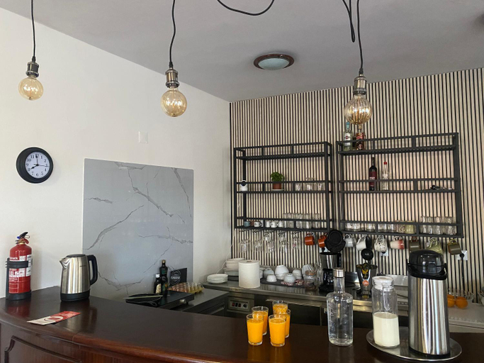 Food & Drinks 3, Casa De Cha Prazeres, Calheta