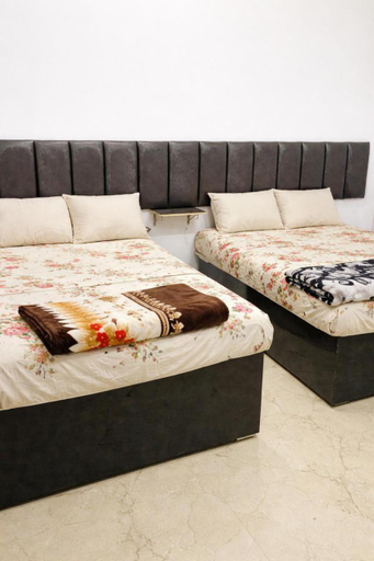 Others 4, Om Sai guest house, Varanasi