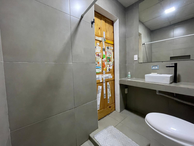 Bathroom 2, OyeBonita Hostel, Panamá
