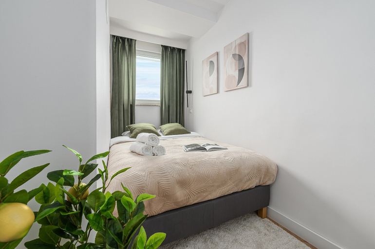 Room 3, Lumina Premium 3BR Apart with Balcony AC, Warsaw