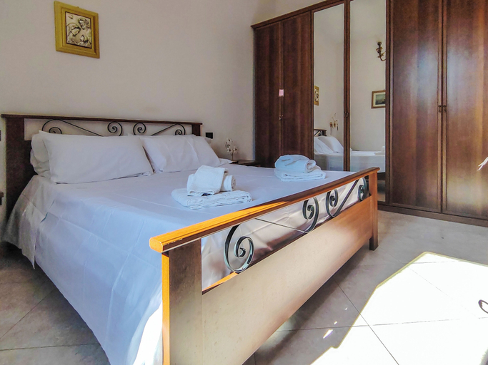 Room 3, Casa Arcobaleno, Bari
