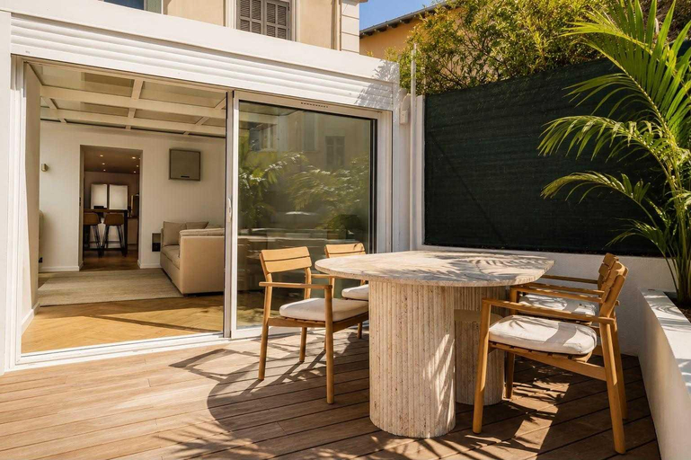 4, Duplex Apartment with Pool a/c 2BR/4P - Cannes, Alpes-Maritimes