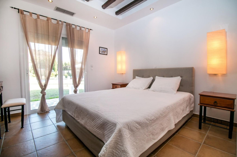 5, Villa Olympos close to Anthony Quinn Bay, South Aegean