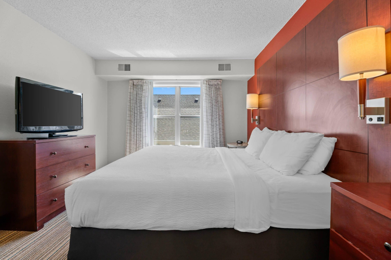 Bedroom 5, Mainstay Suites Appleton Airport, Outagamie