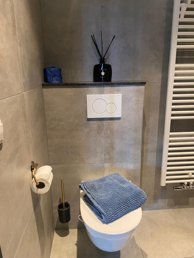 Bathroom 2, The Rock, Zandvoort