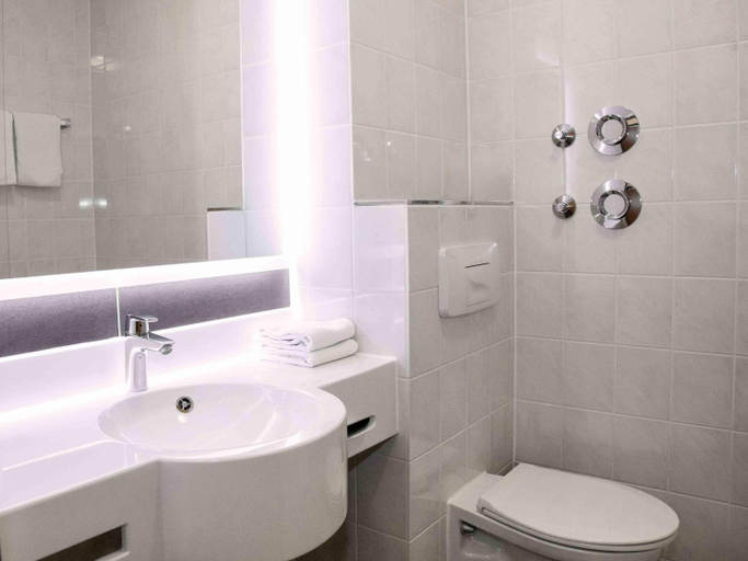 Bathroom 4, Achat Hotel Dresden Altstadt, Dresden