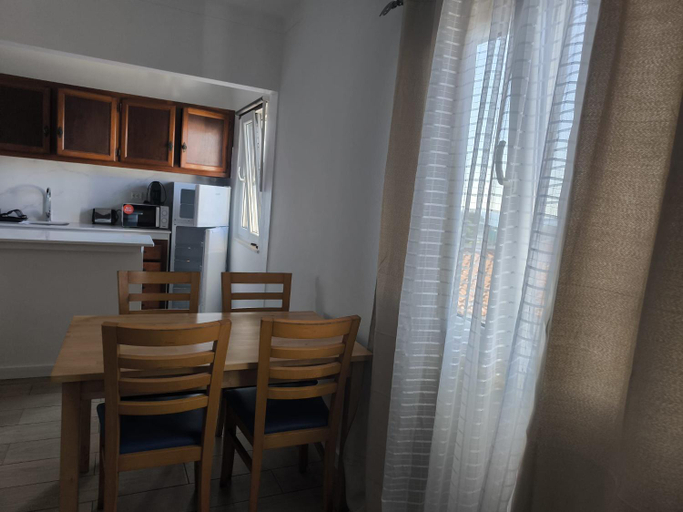 Others 2, Apartamento Rosa, Sines