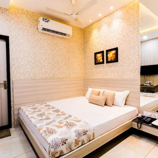 Room 5, Hotel Rockland Kota, Kota