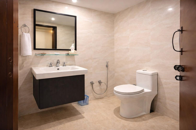 Bathroom 3, Hotel O Suryavanshi Palace, Faizabad