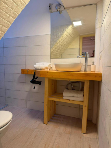 Bathroom 2, Attardo's House, Catania