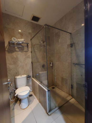 Bathroom 5, Grand TW Batam Center Hotel & Convention, Batam