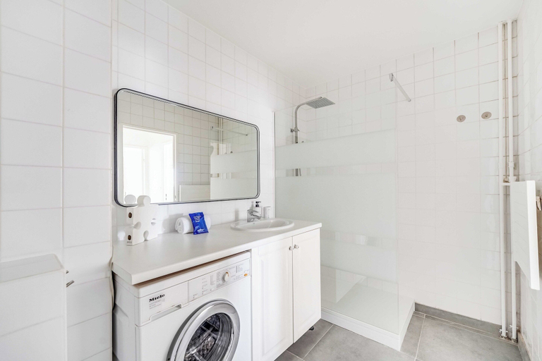 Bathroom, Spacious Apartment 1BR/2P - Auteuil, Paris