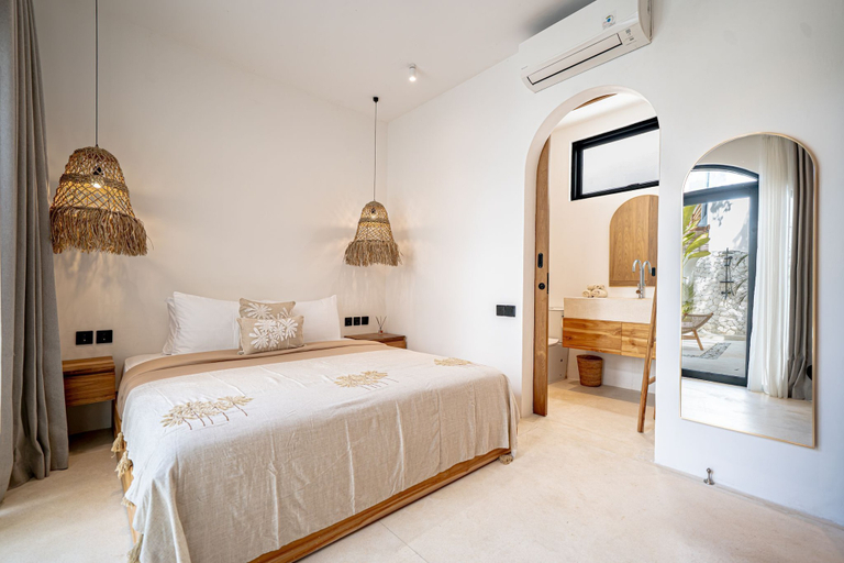Room 5, Casa Juno Bingin, Badung