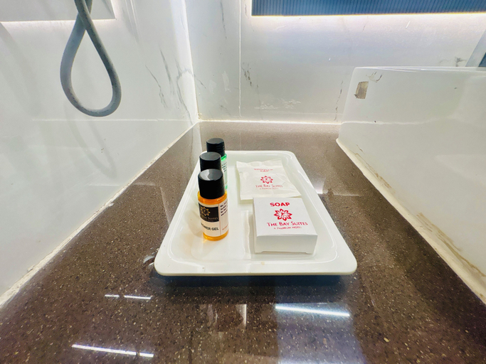 Bathroom amenities 4, Hotel nr. Puri seabeach Bay Suites, Puri
