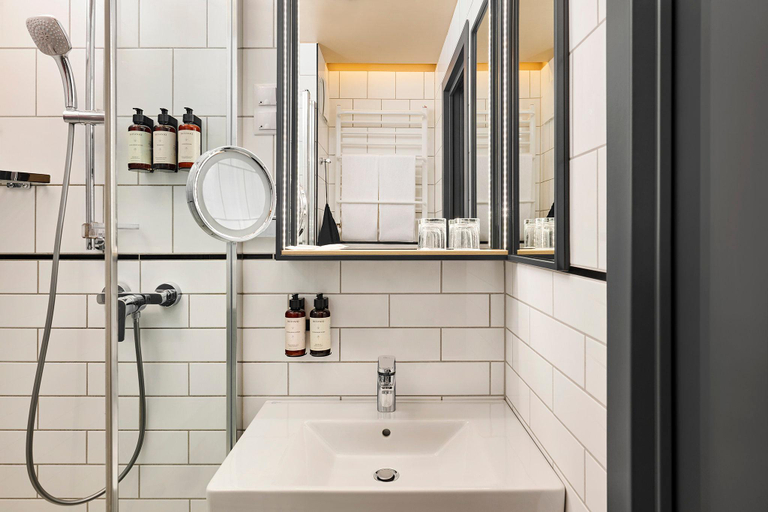Bathroom 4, voco Budapest D8 by IHG, Budapesti