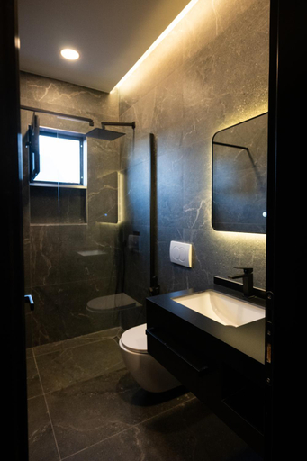 Bathroom 5, Guri Guest House, Pogradecit