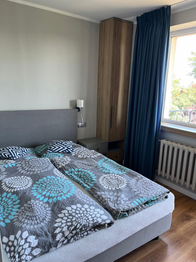 Bedroom 2, Willa Lazur, Puck
