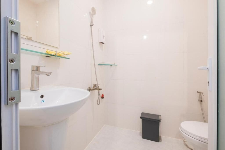 Bathroom 2, Beauty House, District 1