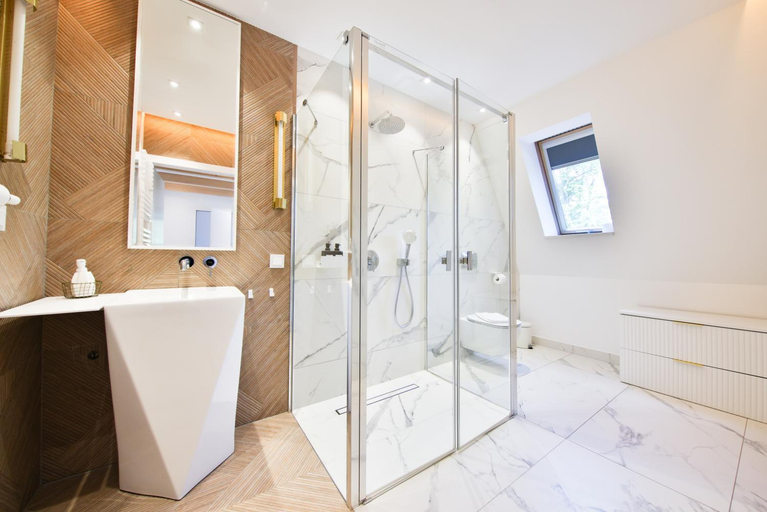 Bathroom, Villa 33, Tatra