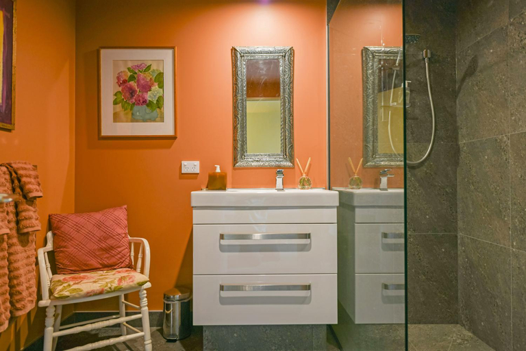 Bathroom 3, Ballymoney Cnoc, Selwyn